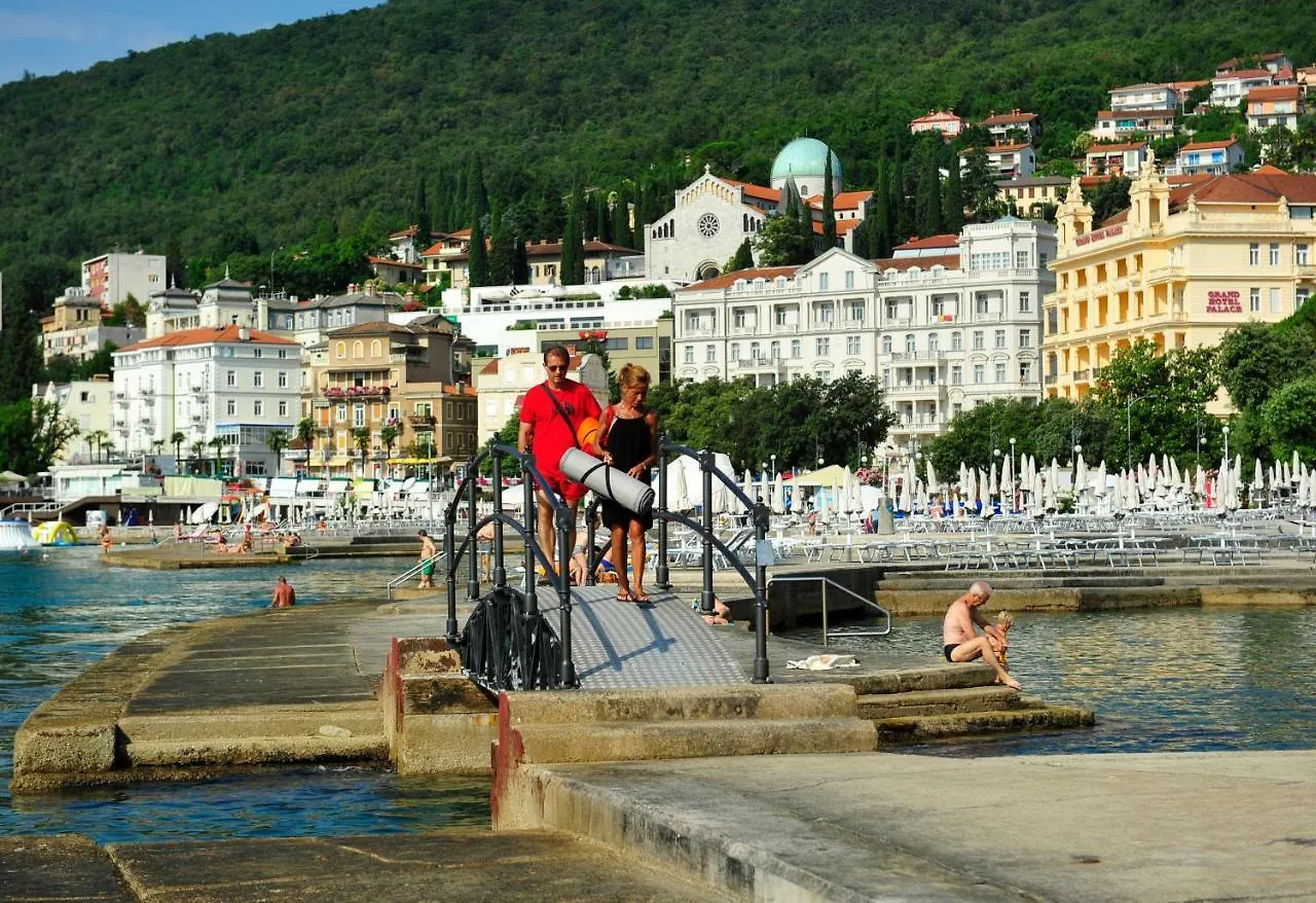 Apartment Dora Slatina Opatija 0*,  Croatia