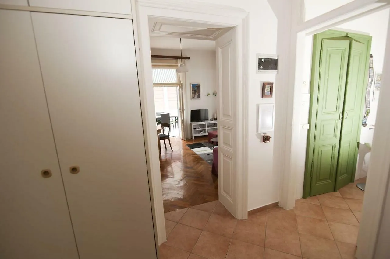 Apartment Dora Slatina Opatija 0*,  Croatia